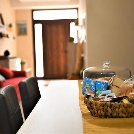 "Il Vecchio Salone" Appartamento In Pieno Centro Con Garage Privato Лече Екстериор снимка
