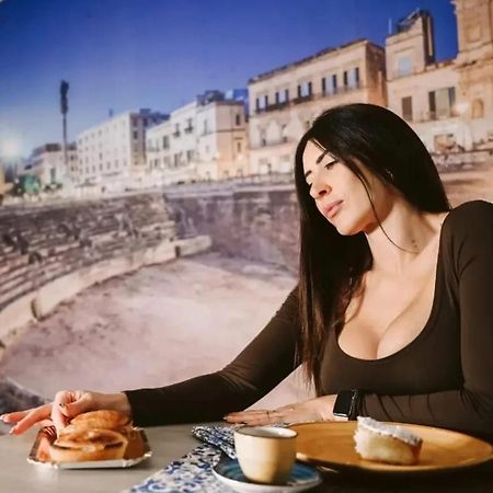 "Il Vecchio Salone" Appartamento In Pieno Centro Con Garage Privato Лече Екстериор снимка