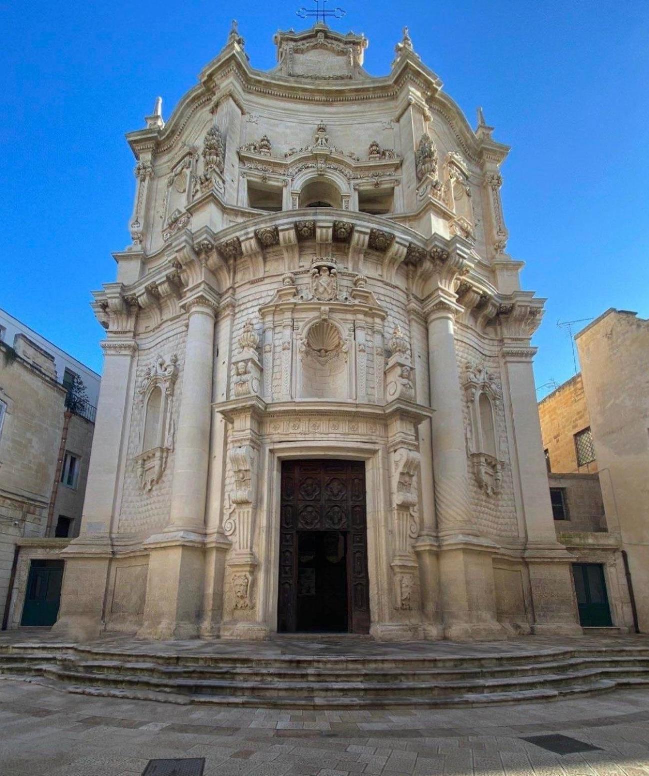 "Il Vecchio Salone" Appartamento In Pieno Centro Con Garage Privato Лече Екстериор снимка